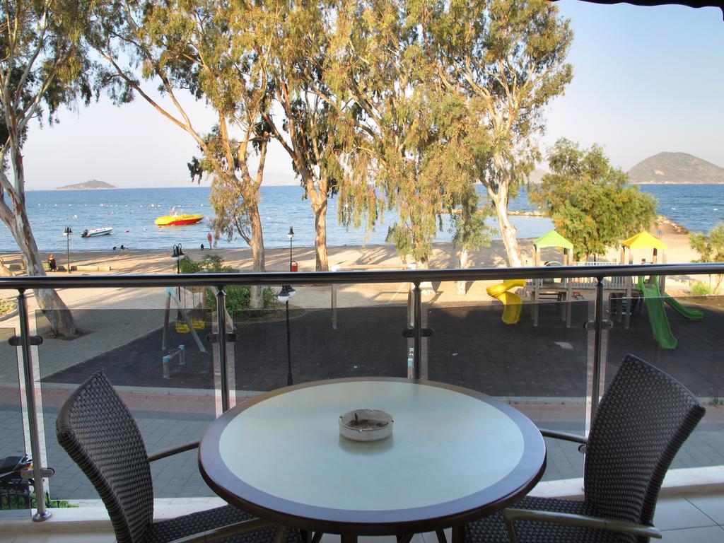 Sunset Beach Apartments Turgutreis Rum bild